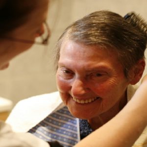 Comment être aidé à domicile | personnes âgées